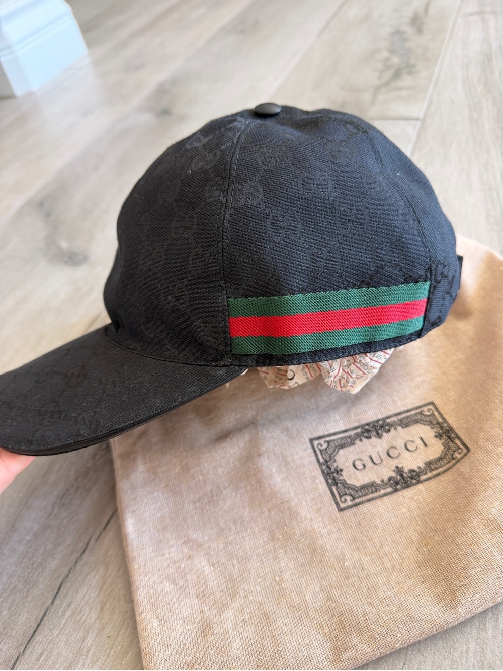 Gucci Black Cap with Signature Green-Red Web Stripe - Picture 3 of 12